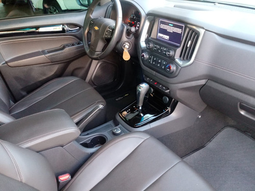 Imagem 12 de 12 de S10 High Country 4x4 Automática 2017/2018 Branca