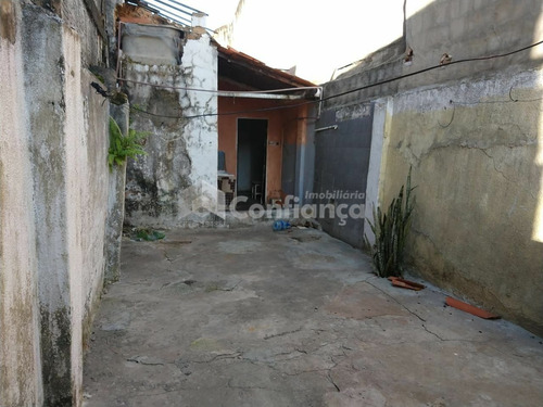 Imagem 20 de 27 de Casa À Venda No Carlito Pamplona Em Fortaleza/ce - 424