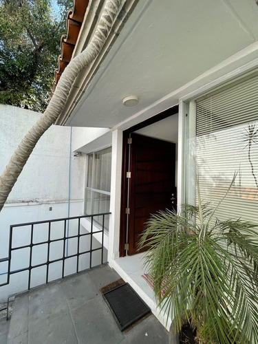 Casa Para Oficinas Con Uso De Suelo S