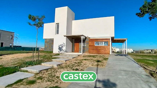 Casa En  Alquiler Con Pileta En Riberas, Puertos