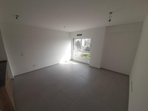Departamento Monoambiente En Alquiler En Centro De Ituzaingo Norte