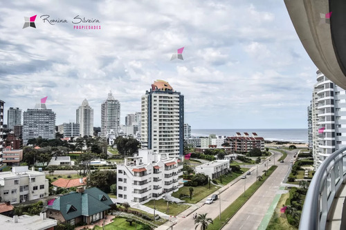 Venta De Apartamento De 3 Dormitorios En Edificio Forest Tower Ii Punta Del Este 