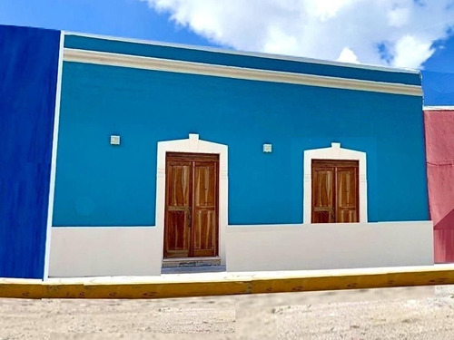 Casa Azul En Venta En El Centro