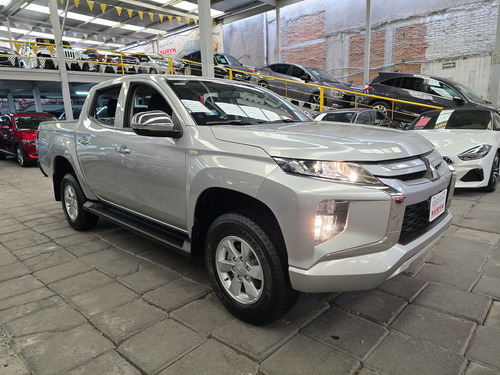 Mitsubishi L200 2.4 Cd Glx 4X2 Mt