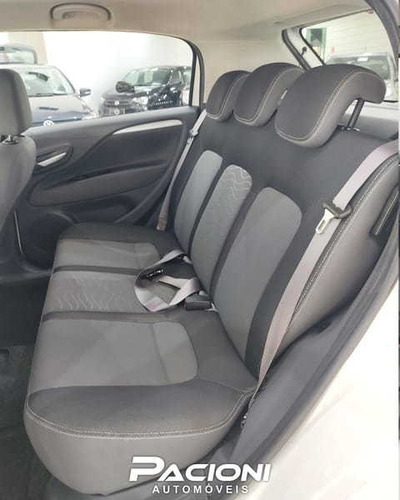 Imagem 9 de 10 de Fiat Punto Essence 1.6 16v At