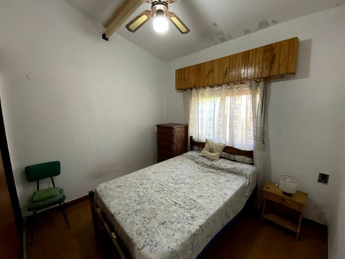 Imagen 6 de 12 de Vendo Casa De 3 Ambientes Con Patio Con Parrilla Y Cochera En Zona Residencial De Mar De Ajo.
