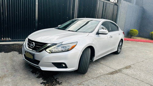 Nissan Altima 2.5 Advance Navi Cvt
