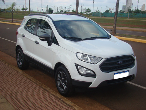 Ford Ecosport 1.5 Freestyle 123cv 4x2