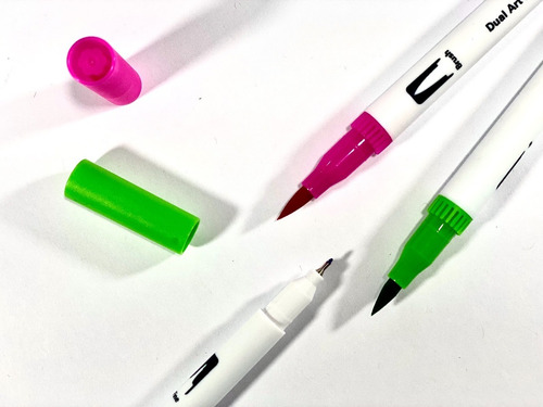 Imagem 5 de 7 de Caneta Brush Pen Duas Pontas Dual Tip Kit 12 Cores Fineliner