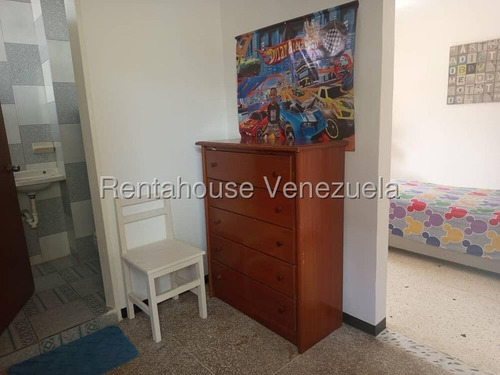 Apartamento En El Marqués Cod Mls# 25-24101 Lm