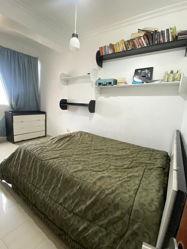 Apartamento 250 Mt2 Playa Mansa Res. Karla-doris R