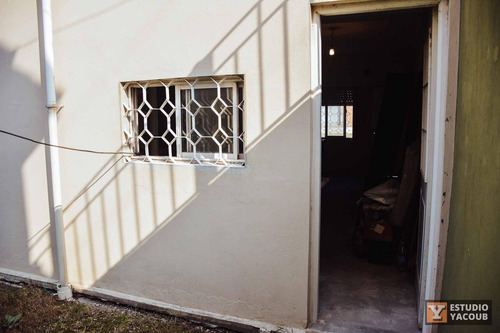 Dúplex En Venta - 2 Dormitorios 2 Baños - Cochera - 215mts2 - San Carlos, La Plata