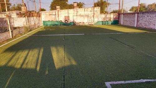 Mantenimiento De Canchas De Césped Sintético