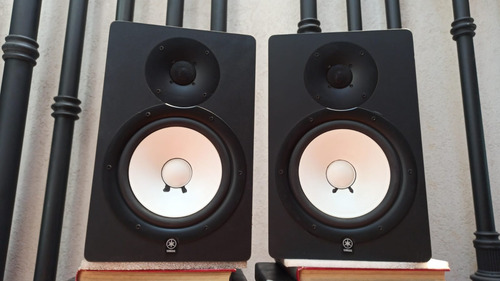 Par De Monitores Yamaha Hs80m Impecables Negro (Usado)