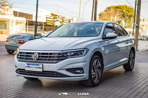 Volkswagen Vento Highline 1.4t Fsi Triptronic 2018