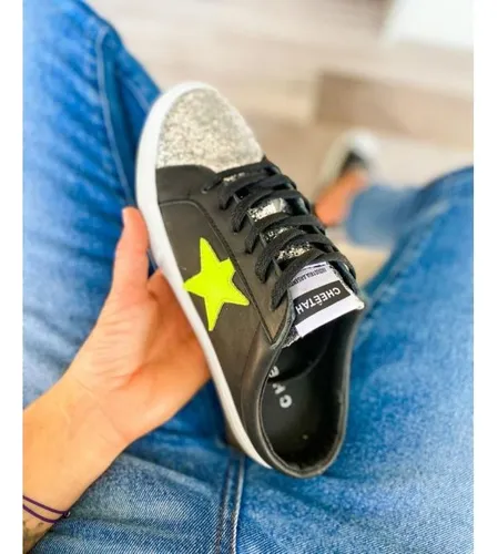 Zapatillas Mujer Urbanas Cuero Y Glitter Cyrus Sin Tal n 29.890