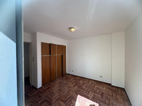 Venta Departamento Alberdi, Dos Dorm, Un Baño, Amplio Balcon