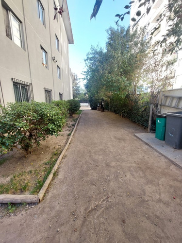 Arriendo Dpto. 2 D- 1 B ; Primer Piso En Condominio Cerrado
