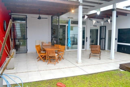 Imagen 21 de 23 de Venta Casa Barrio Saladillo, 4 Dormitorios.