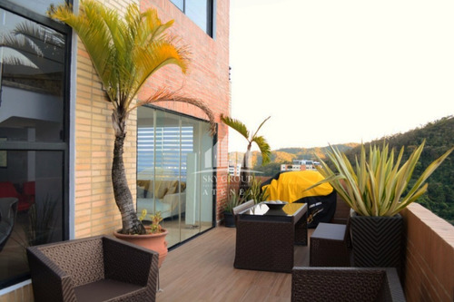 Imagen 2 de 30 de Rosaura Cortez Vende Penthouse De 3 Niveles En El Parral Res. Imola