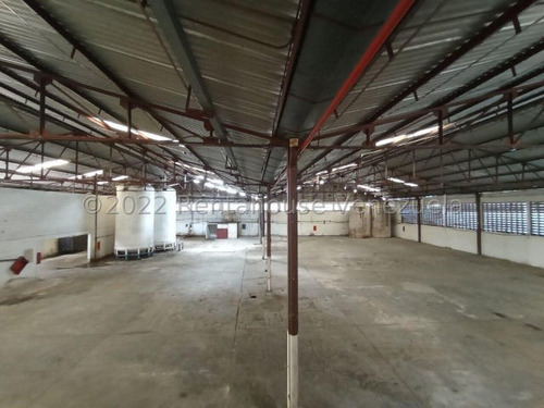 Galpon En Venta En La Av. Intercomunal Maracay. S/ La Providencia 25-12948 More