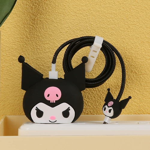 A Protector De Cargador Adaptador For iPhone Tipo C Kuromi