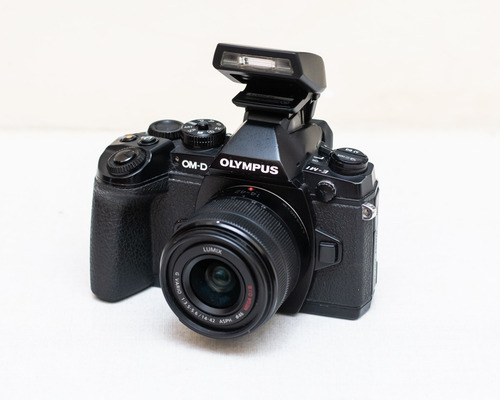 Olympus Om-d E-m1 + Lente Panassonic 14-24