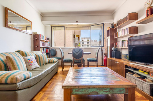 Imagen 2 de 19 de Departamento 2 Ambientes En Venta Belgrano Muy Bien Ubicado
