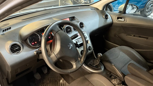 Peugeot 408 2.0 Allure 143cv