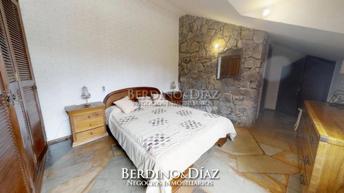Casa - Playa Mansa- Ref: 344