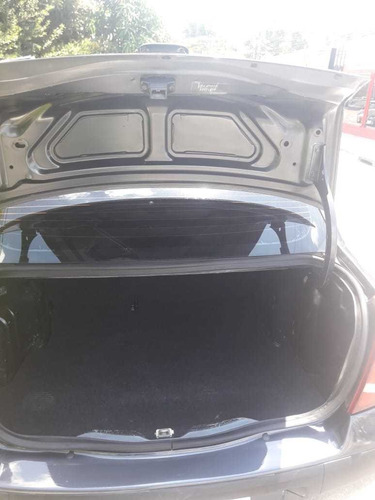 Renault Clio 1.0 16v Authentique 5p 2004