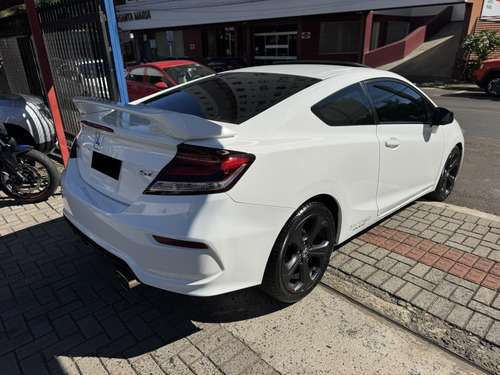 Honda Civic 2.4 16V 206cv Mec. 2p