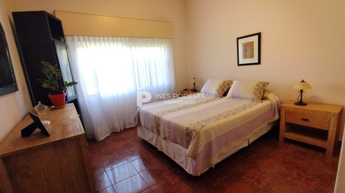 Imagen 10 de 15 de Mansa Con 4 Dormitorios Y 3 Baños Próximo Al Mar