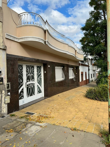 Imagen 22 de 22 de Gran Casa 4 Amb Con Patio Y Terraza A La Venta Ubicado En Nueva Pompeya, Capital Federal, Buenos Aires