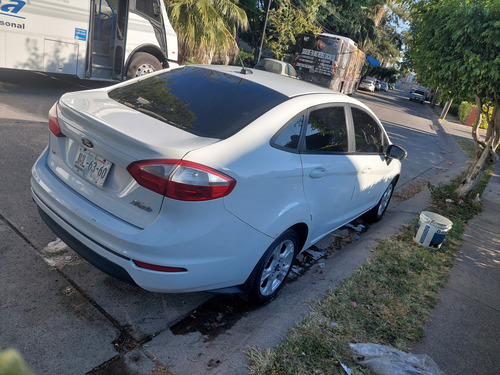 Ford Fiesta 1.6 Se T/m Mt