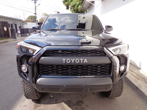Imagen 2 de 18 de Toyota 4runner Trd Pro Off Road 2018 V6 4x4 Automático