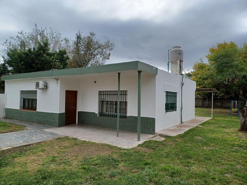 Venta | Casa | 2 Dormitorios | Jardín Y Patio | Granadero Baigorria