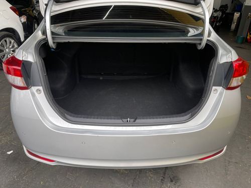 Toyota Yaris 1.5 16V FLEX SEDAN XL LIVE MULTIDRIVE