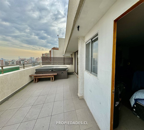 Departamento En Venta De 5 Dorm. En Las Condes