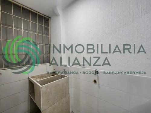 Apartamento En Arriendo En Junin I. Cod A15550