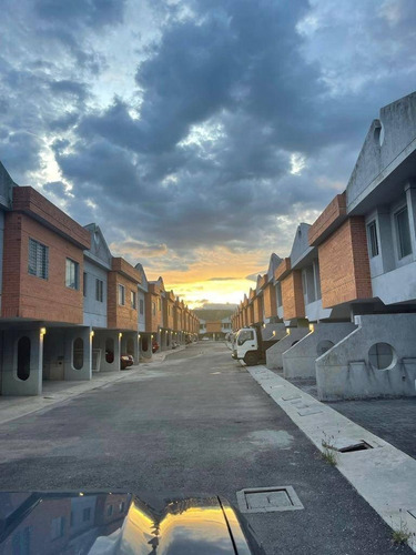 Imagen 10 de 16 de Marialba Giordano 04143417010 Townhuse En Venta En San Diego Santa Cruz Mag703717 150m2