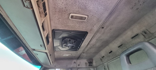 Imagem 5 de 15 de Volvo Fh12 380 2005/05 4x2 1482646km (8797)