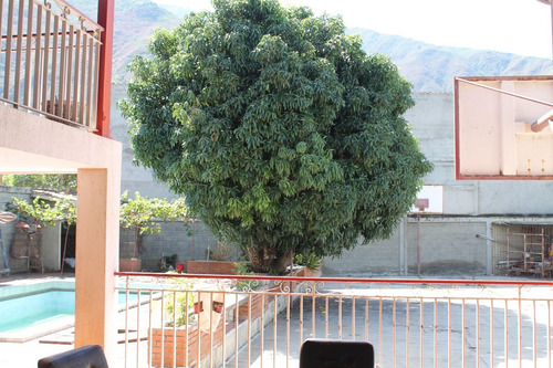 Imagen 13 de 21 de Casa Grande Con Piscina En Venta Sector Pozo Hondo Frente A Macro, Ejido