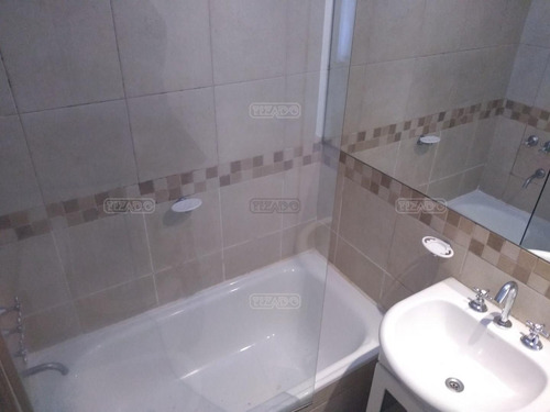 Departamento En Alquiler Ubicado En Abasto, Capital Federal, Buenos Aires