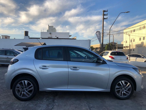 Peugeot 208 1.6l Feline Tiptronic am23.5