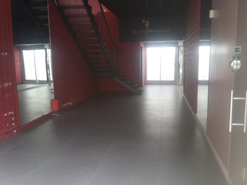 Imagen 4 de 8 de Local - Solano García Casi Ellauri, 100 M2 , 5 Mts De Frente !!