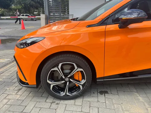 Mg Cross Awd