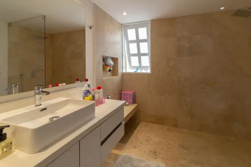 Casa En Arriendo/venta En Cristales. Cod A6433