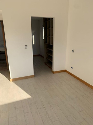 Imagen 8 de 19 de Departamento En Venta De 1 Dormitorio C/ Cochera En Canning