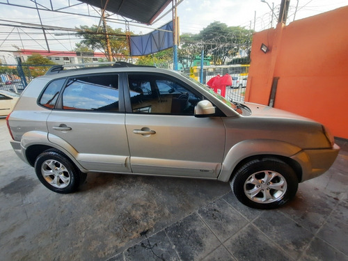 Imagem 5 de 13 de Hyundai Tucson 2013 2.0 Gls 4x2 Flex Aut. 5p